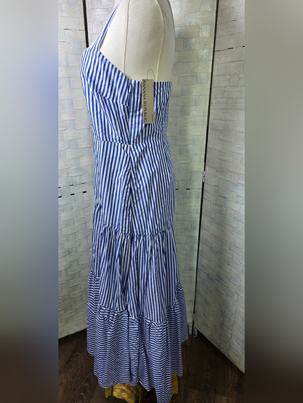 Banana Republic Blue and White Striped Maxi Dress - Picture 4 of 8